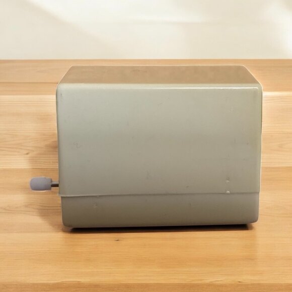 Vintage 1988 Barbie Wind Up Microwave by Mattel - Picture 5 of 5